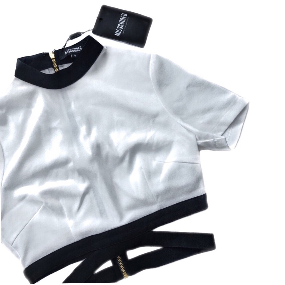 Missguided Cut Out Zip Back Crop Top